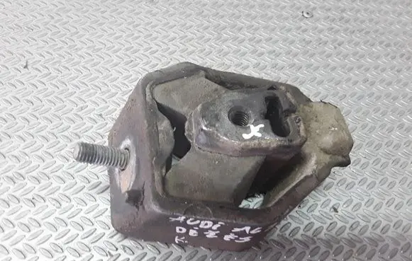 Audi A6 S6 C4 4A Gearbox mount