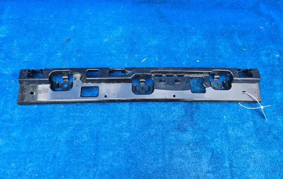 BMW i4 Rear bumper mounting bracket 8737070