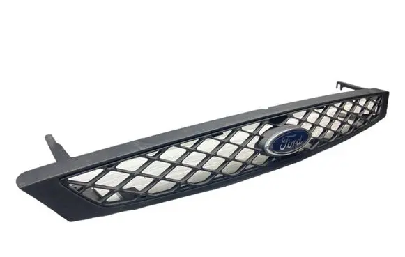 Ford Focus Front bumper upper radiator grill 2M518200