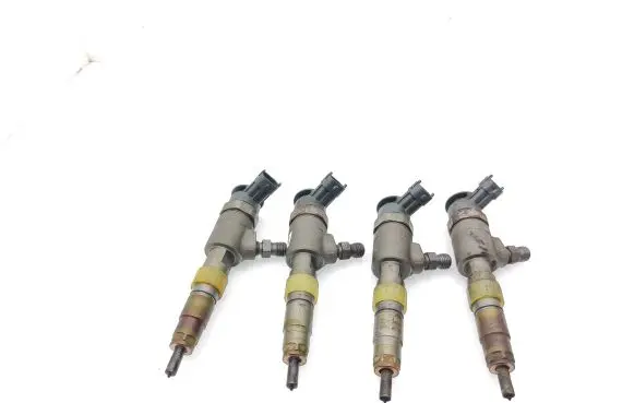 Fuel injectors set