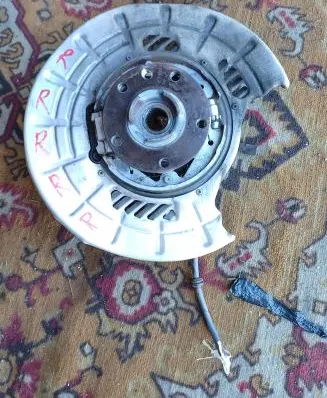 Porsche Cayenne (92A) Rear wheel hub spindle/knuckle 7P5501655