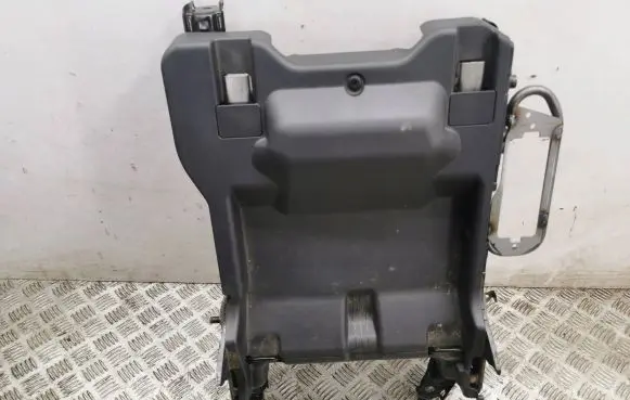 Mitsubishi Outlander Seat frame 