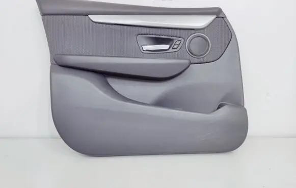 BMW 2 F46 Front door card panel trim 7404801