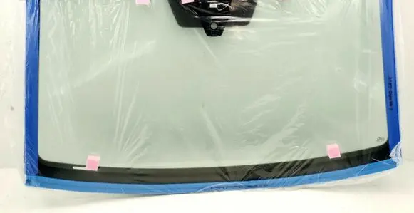 Volkswagen Grand California Front windscreen/windshield window 7LA845099E