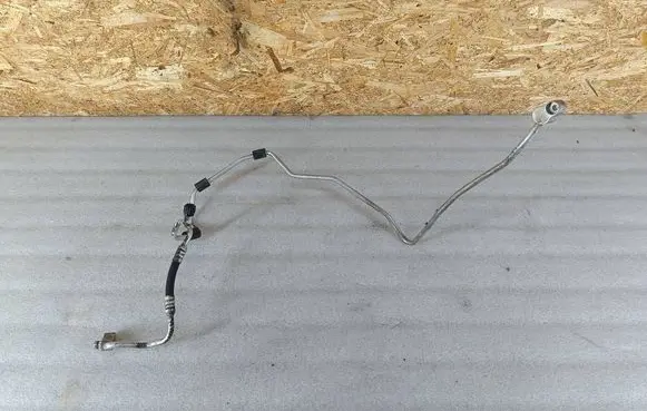 Volkswagen Touran II Air conditioning (A/C) pipe/hose