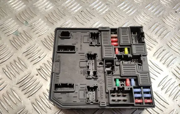 Nissan Pulsar Comfort/convenience module 284B73ZL0A