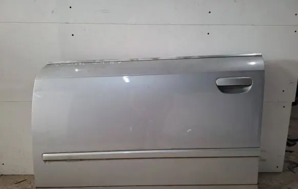 Audi A4 S4 B7 8E 8H Front door 65022089 8E0853283G