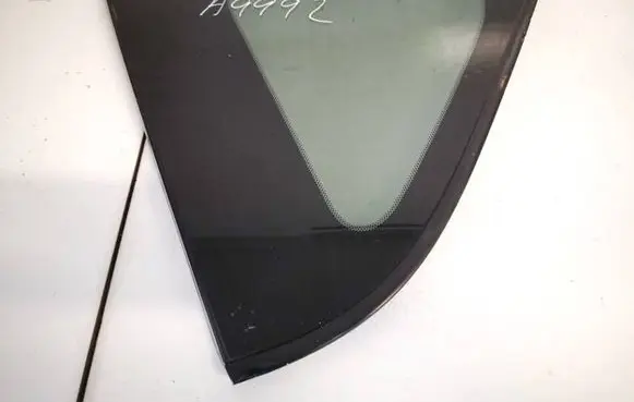 Toyota RAV 4 (XA30) Rear side window as2