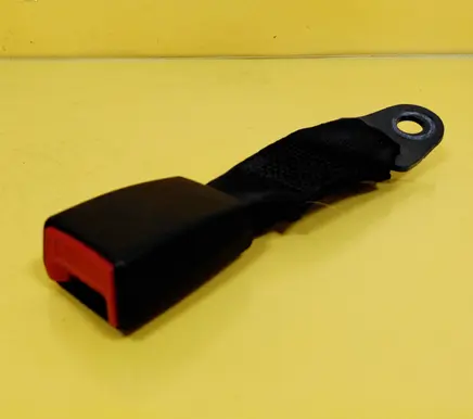 Nissan Micra Rear seatbelt buckle 33048604
