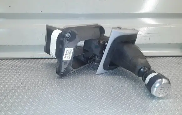 Dodge Caliber Gear shifter/selector 05062112AD