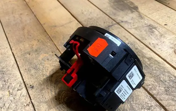 Mercedes-Benz E W212 Airbag slip ring squib (SRS ring) a2129007502 2129007502