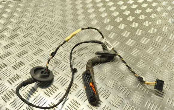 Skoda Fabia Mk3 (NJ) Rear door wiring loom 6V6971161H