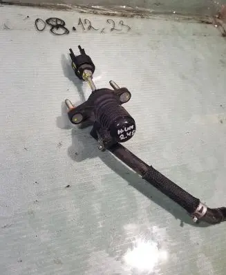 Toyota Corolla E110 Clutch slave cylinder 