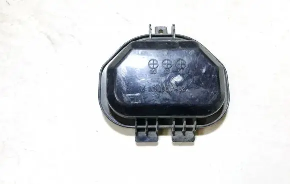 Skoda Fabia Mk1 (6Y) Headlight/headlamp dust cover