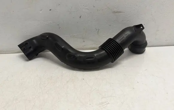 Renault Clio IV Air intake duct part 165556691R