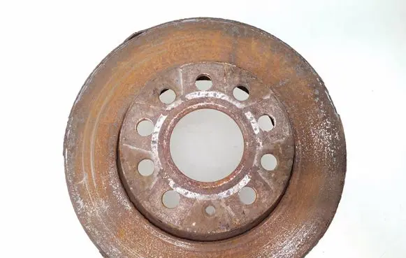 Volkswagen Golf VII Rear brake disc