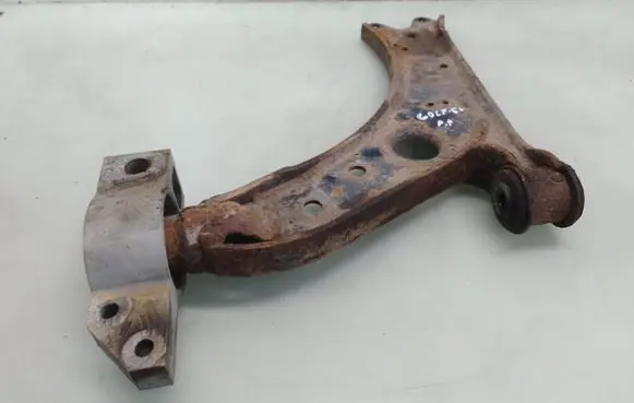 Volkswagen Golf Plus Front lower control arm/wishbone