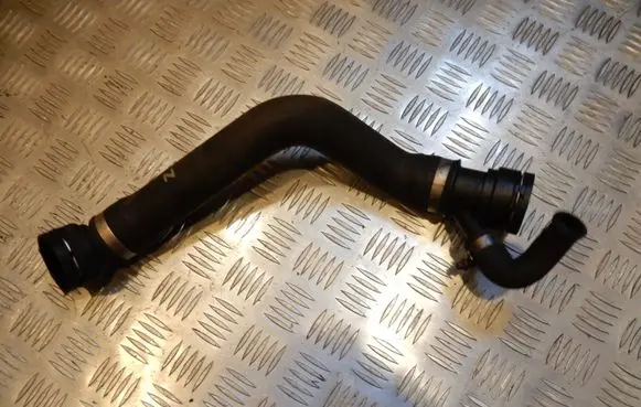 BMW 5 E60 E61 Engine coolant pipe/hose 7789722 38290
