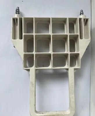 Battery bracket