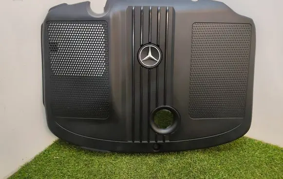 Engine cover (trim)