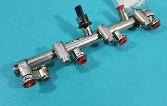 Fuel main line pipe