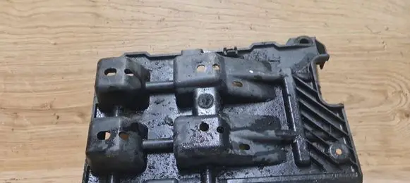 Volvo S40, V40 Battery tray 30621200 230621203