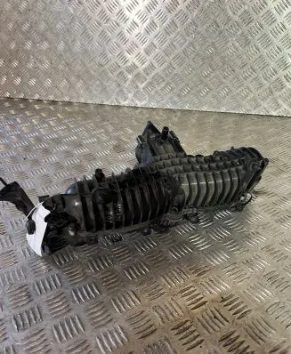Volvo XC90 Intake manifold 31441970