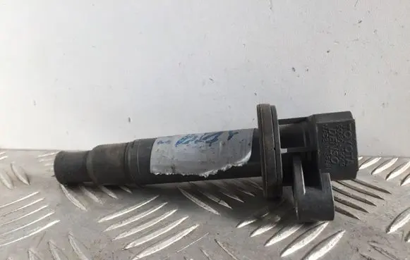 Toyota Corolla E120 E130 High voltage ignition coil 9008019019
