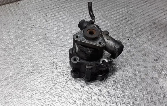 Audi A6 S6 C5 4B Power steering pump 4B0145155R