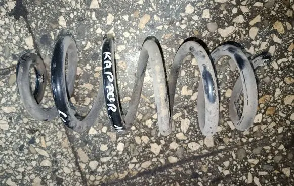 Renault Captur Rear coil spring