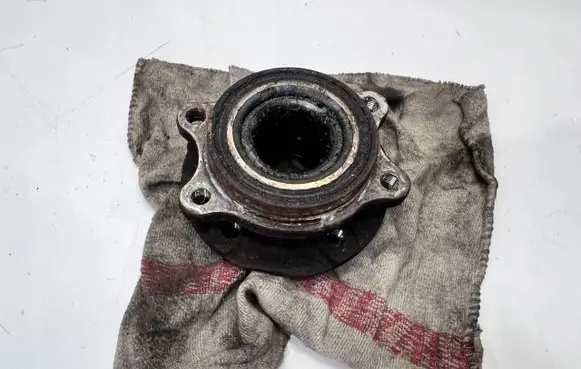 Audi A4 S4 B8 8K Front wheel ball bearing 