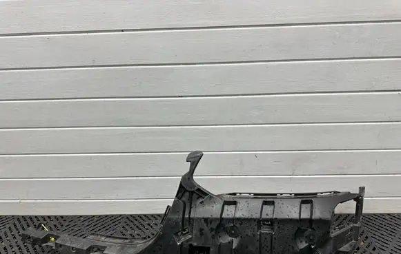 BMW X3 G01 Fog light bracket 9451139