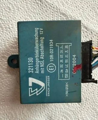 Hyundai i30 Tow bar trailer control unit/module 321130