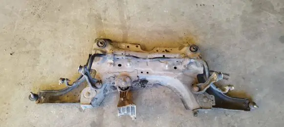 Renault Laguna III Front subframe