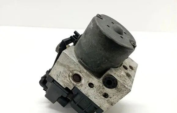 Audi A4 S4 B5 8D ABS Pump 8E0614111 0265216411 6660411031