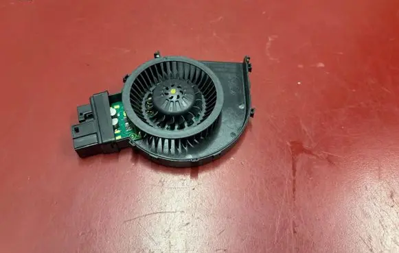 BMW X3 G45 Other interior part 8D66002204 660022