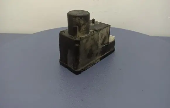 AC 428 Central locking vacuum pump 4A0862257J
