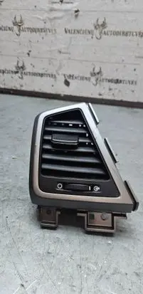 Hyundai Tucson TL Dashboard side air vent grill/cover trim 97480D7000 001067 170103