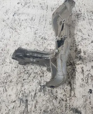 Seat Altea XL Engine mounting bracket