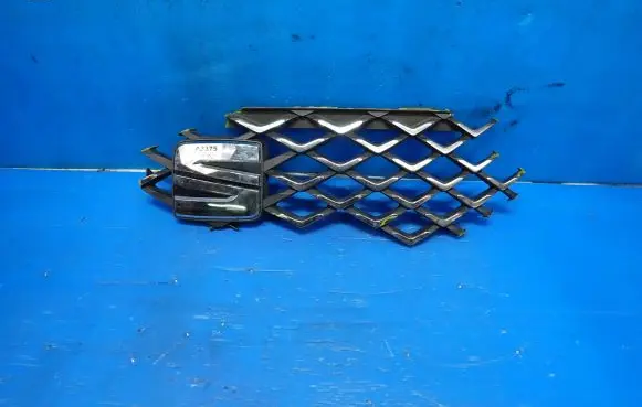 Seat Tarraco Manufacturer badge logo/emblem 5FJ853654B