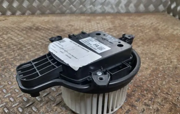 Ford Escape IV Heater fan/blower LX6A19846GB LX6A19B555LHH