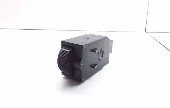 Mitsubishi Space Star Headlight level height control switch MR114337 LK04001000
