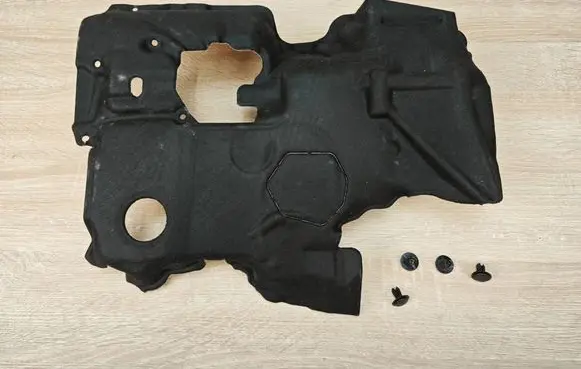 BMW 8 G16 Heat shield in engine bay 8587550