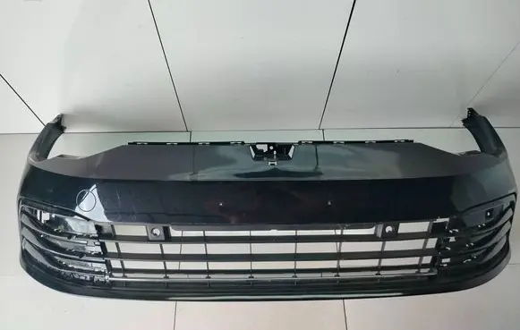 Volkswagen Golf VIII Front bumper 5H0807221J