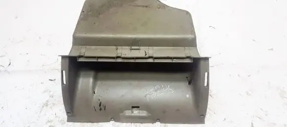 Citroen Xsara Picasso Glove box 9631317077 M1031