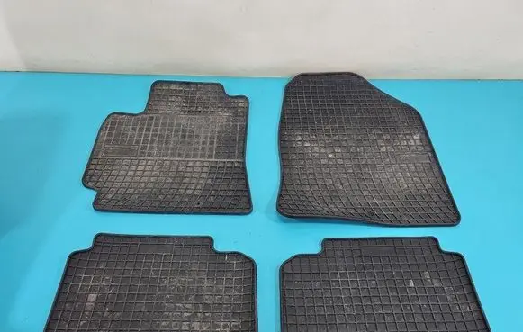 Hyundai Elantra VI Front floor mat IMPRK1495937