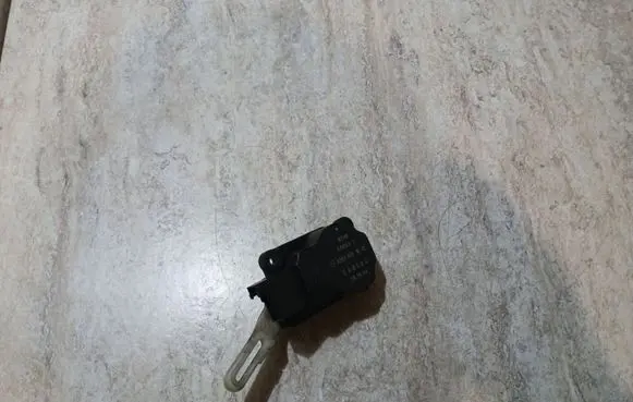 Mercedes-Benz CLK A209 C209 Air flap motor/actuator A2038201642