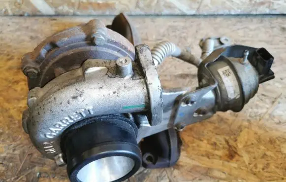 Opel Insignia A Turbo 55570748 7861371 CU00225