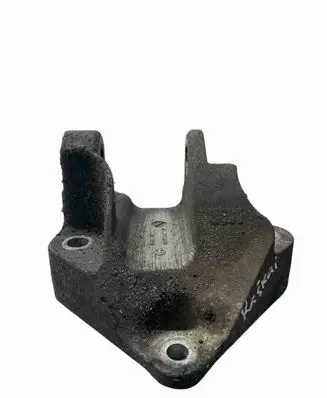 Nissan Qashqai+2 Engine mount bracket f6044000