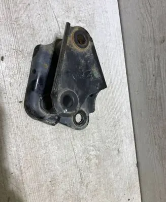 Nissan Micra K14 Engine mount bracket